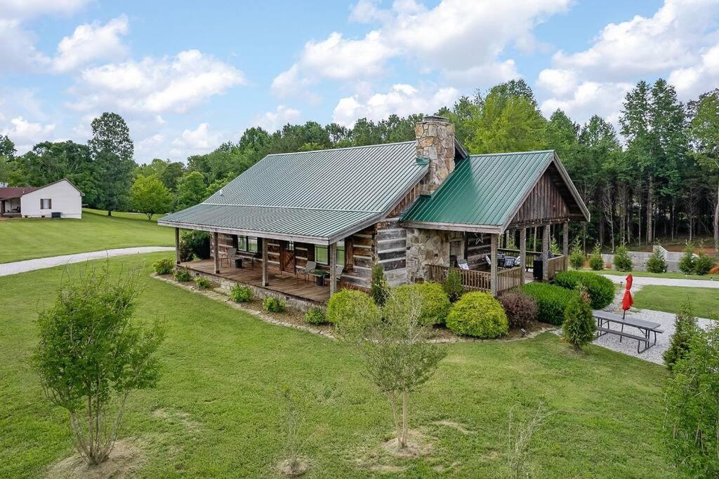 Rustic Cabin, Dock, Firepit, Kayaks & Games Winchester Exterior photo